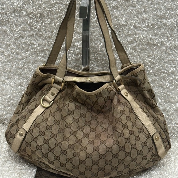 Gucci Abbey Tan Monogram Shoulder Bag - Picture 1 of 16